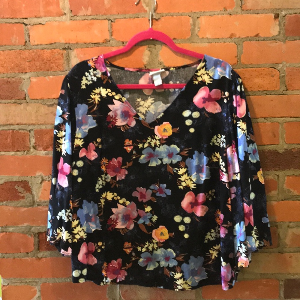 Wide sleeved floral top